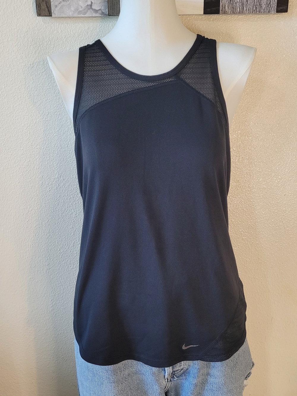 Nike Black Mesh-Panel Athletic Asymetric Hem Tank Top Medium